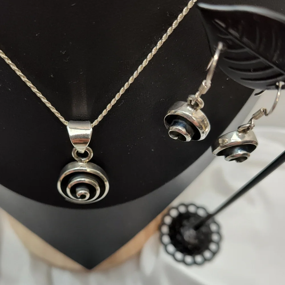 Vintage Mexico Sterling Silver Modernist Spiral Pendant Necklace Earring Set 20" - Picture 4 of 15